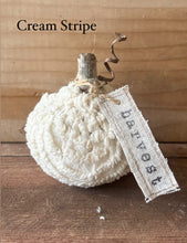 Load image into Gallery viewer, Tiny Chenille Pumpkins
