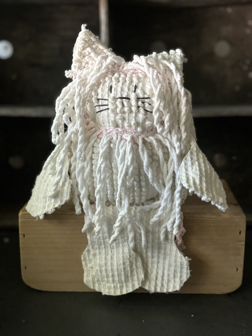 Vintage Pink and White Bates Hobnail Chenille Lion