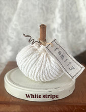 Load image into Gallery viewer, Tiny Chenille Pumpkins
